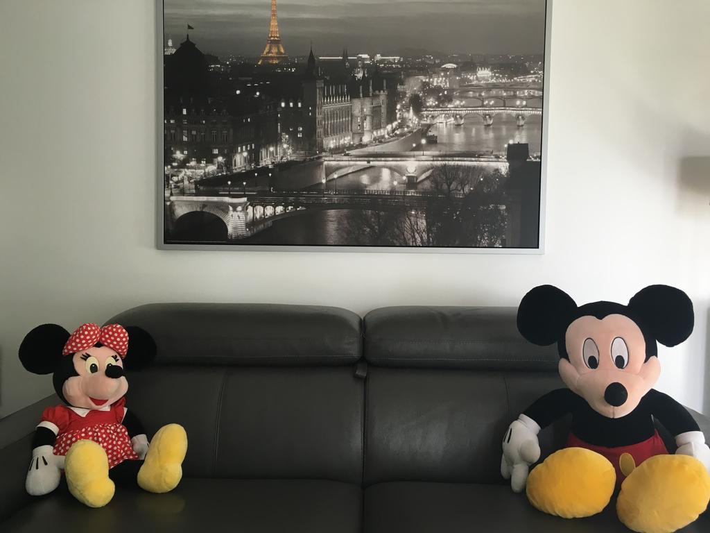 F&B'S Home Disneyland Paris Serris Exterior foto