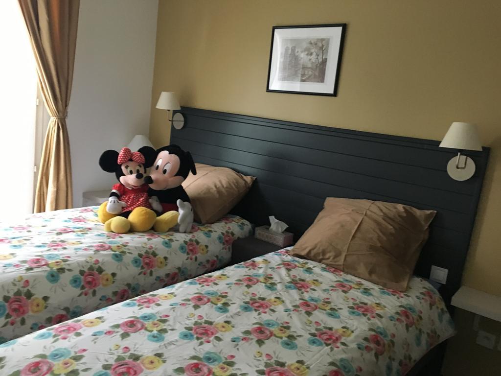 F&B'S Home Disneyland Paris Serris Exterior foto