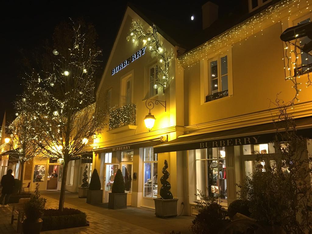 F&B'S Home Disneyland Paris Serris Exterior foto